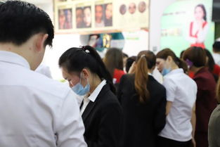 佛山非一般丨一個(gè)男人選擇一個(gè)女人,第一眼絕對(duì)不是因?yàn)樗齼?nèi)在有多美